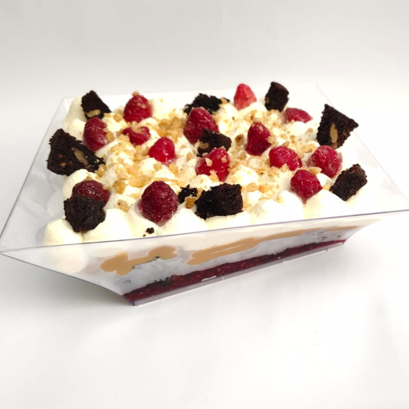 Brownie manjar nuez frambuesa